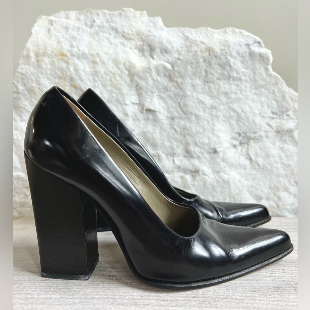 Prada Black Leather Pump 2009 S 39.5